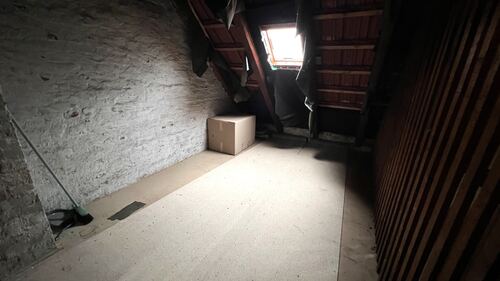 Dachbodenkammer - 