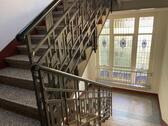 Treppenhaus mit Bleiglas-Fenster - 