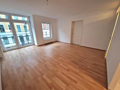 Wohnzimmer - 2 Zimmer Etagenwohnung zur Miete in Chemnitz