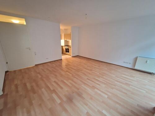 Wohnzimmer - Etagenwohnung mit 50,56 m² in Chemnitz zur Miete