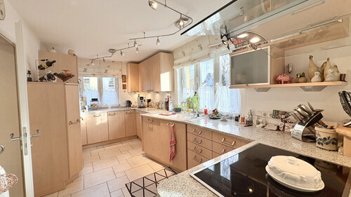 Küche - 5 Zimmer Doppelhaushälfte in München