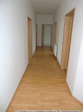 Blick Flur - 4- Zimmerwohnung mit 108,00 m&sup2; in Dippoldiswalde zur Miete