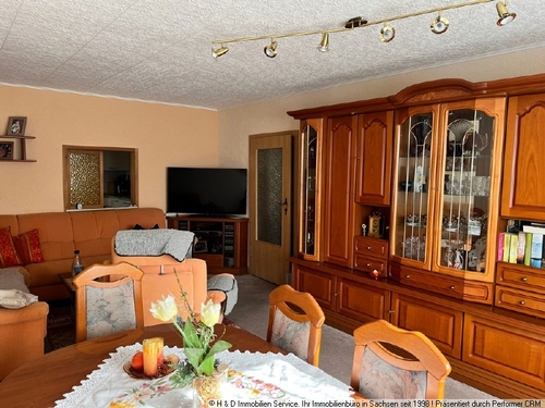 Blick Wohnzimmer - 6 Zimmer Doppelhaushälfte in Klingenberg