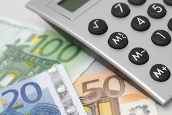 Was ist ein Konsumentenkredit? - abrechnung addieren berechnung bilanz bon brutto buchhaltung business büro dividieren euro euroscheine finanzen geld geschäft investieren investition investment kalkulation kalkulieren kapital kassenrolle multiplizieren netto papier papierrolle profit rechnen rechner rolle subtrahieren summe taschenrechner tippen tischrechner umsatz zahlen.